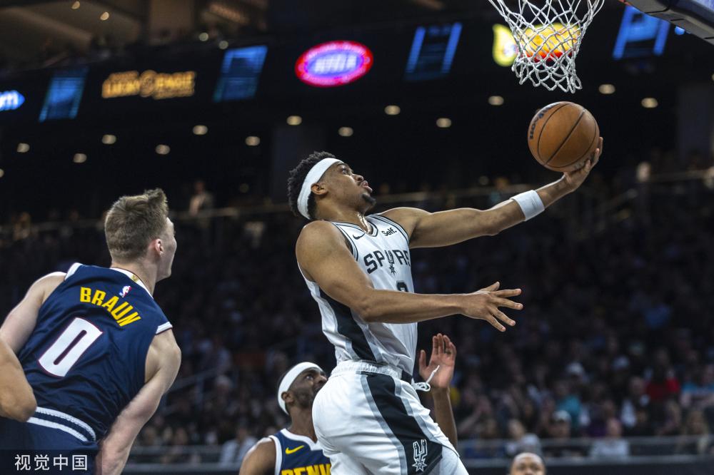 中场调度和 中场调度和